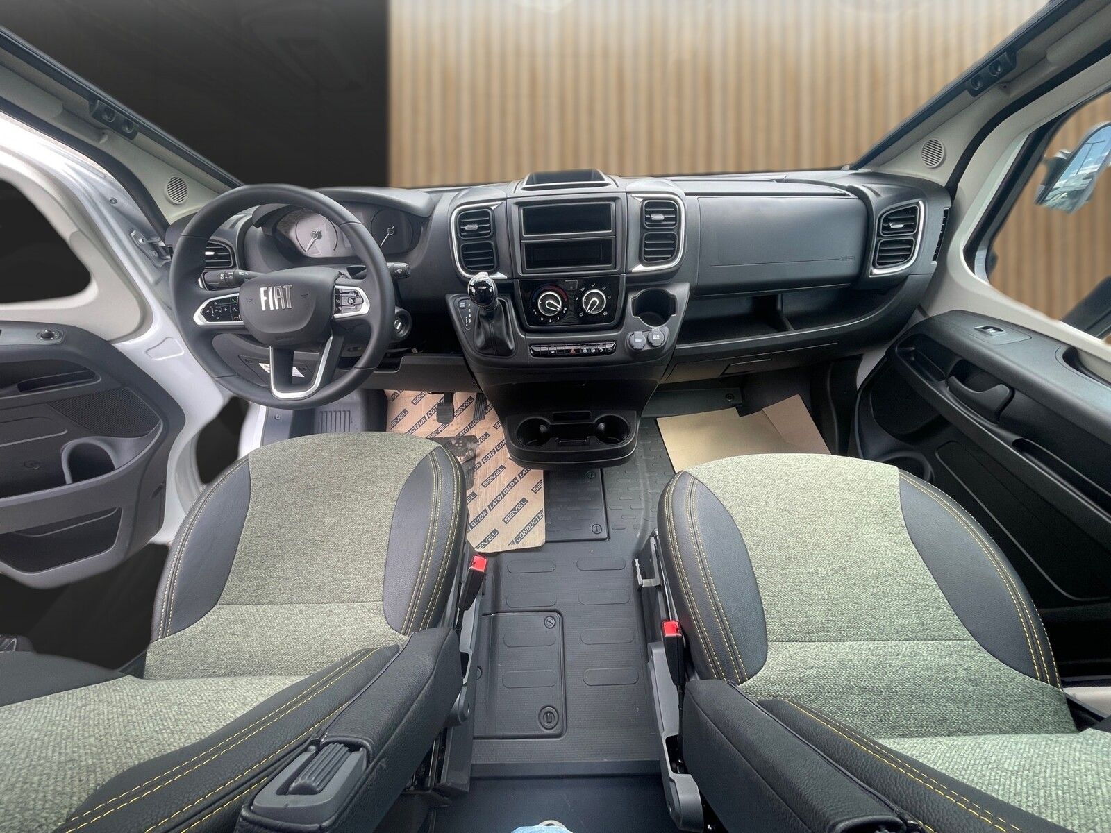 Fahrzeugabbildung Sunlight Adventure V 69 Fiat