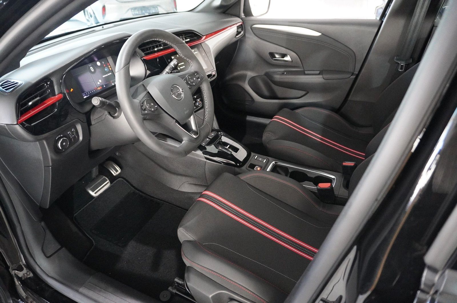 Fahrzeugabbildung Opel Corsa F 1.2T GS SPORT NAVI/LED/KAMERA/SPORT/DAB+