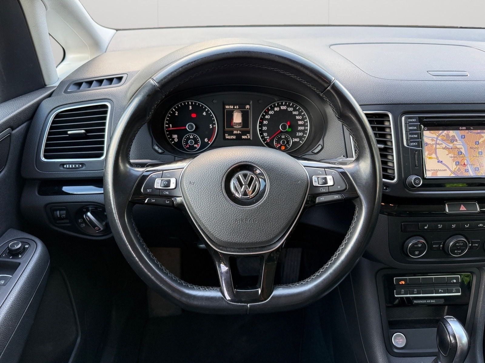 Fahrzeugabbildung Volkswagen Sharan Highline BMT/Start-Stopp