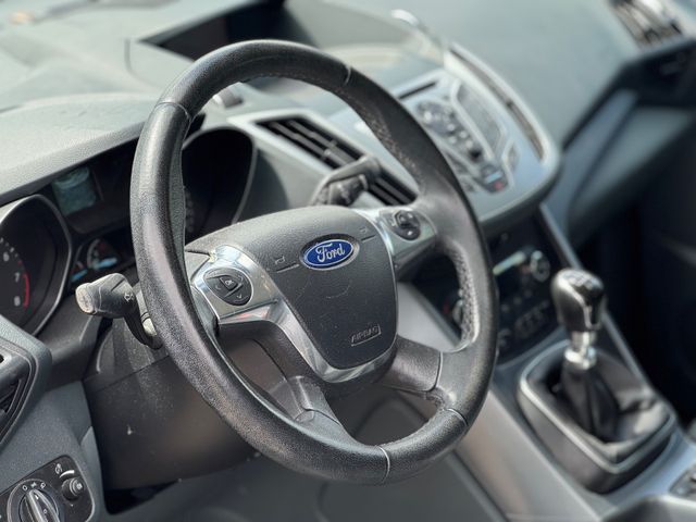 Fahrzeugabbildung Ford C-Max C-MAX Sync Edition Motor läuft unruhig