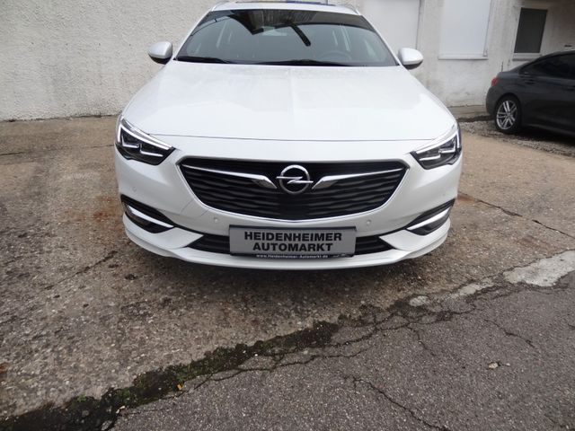 Fahrzeugabbildung Opel Insignia OPC-Line Super Optik/Innovation/OPC/4x4