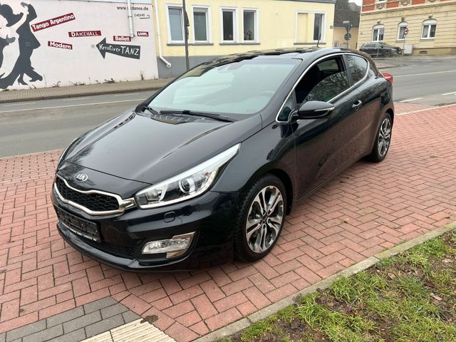 Kia cee'd / Ceed*NAVI*XENON*SHZ*LHZ*PANO*PDC*KAMERA*