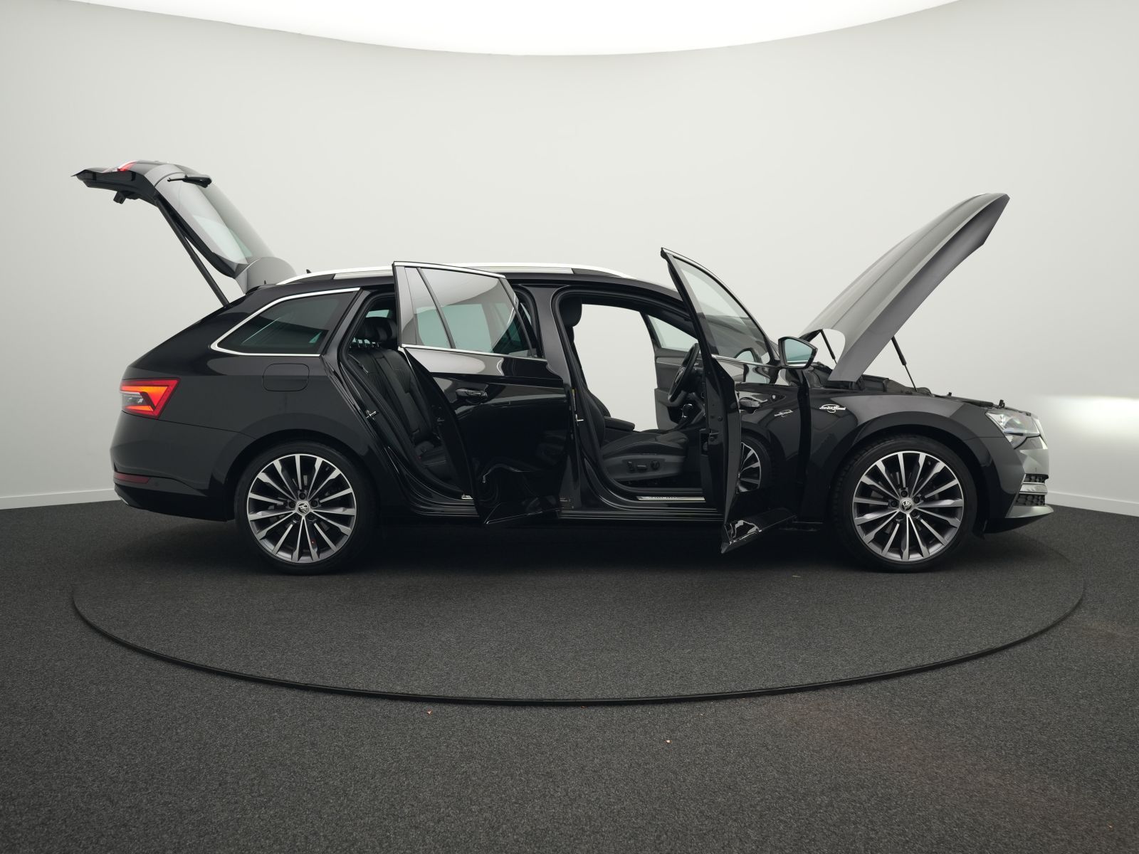 Skoda Superb - Bild 40