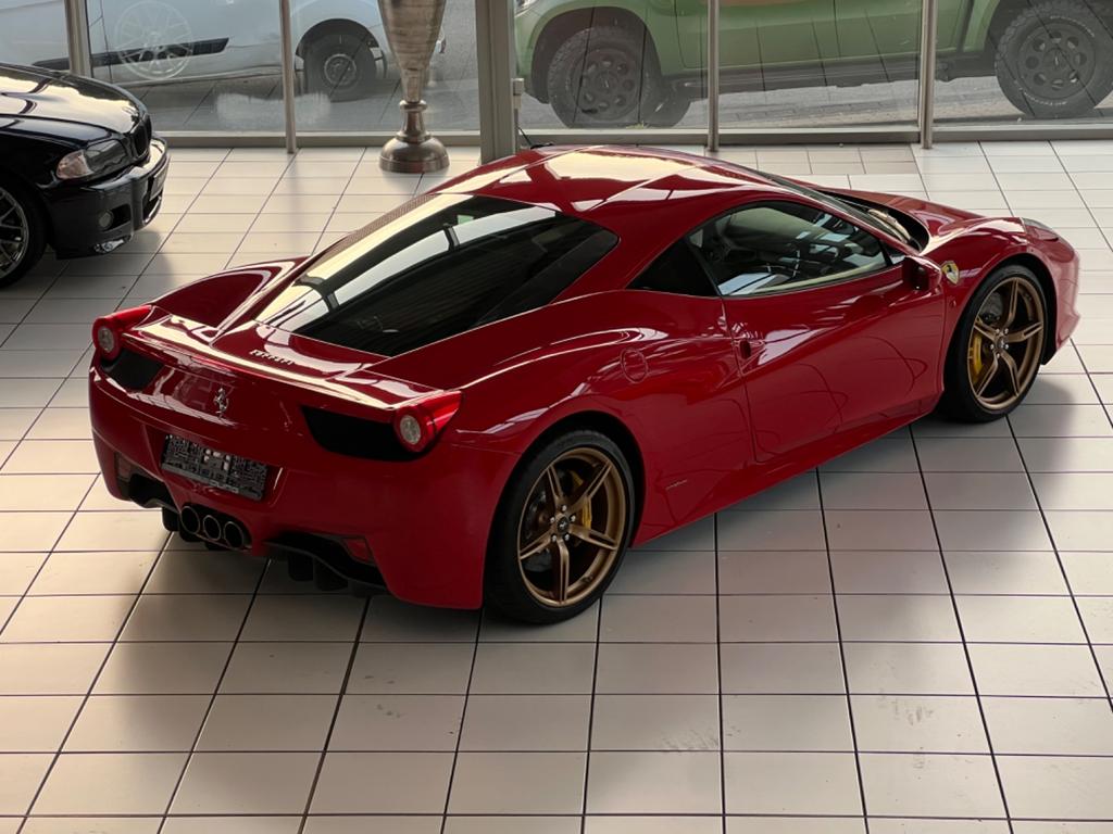 Ferrari 458