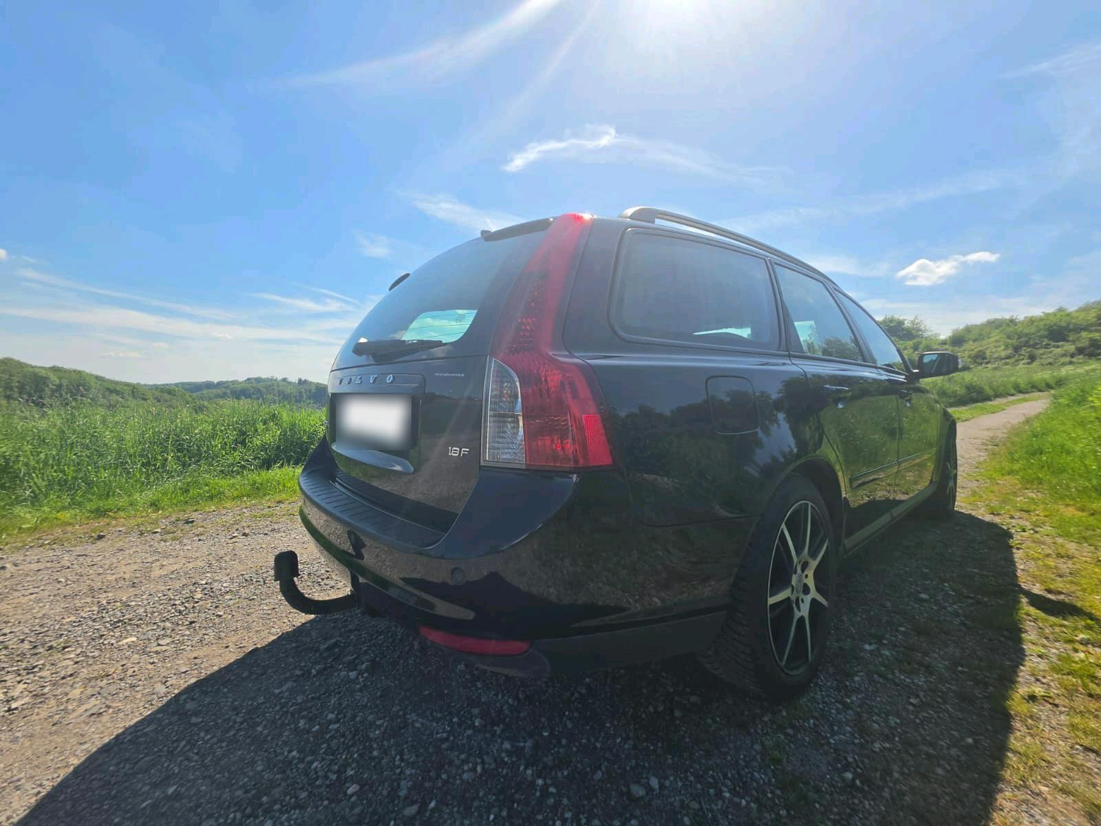 Volvo V50 2010 — photo 6