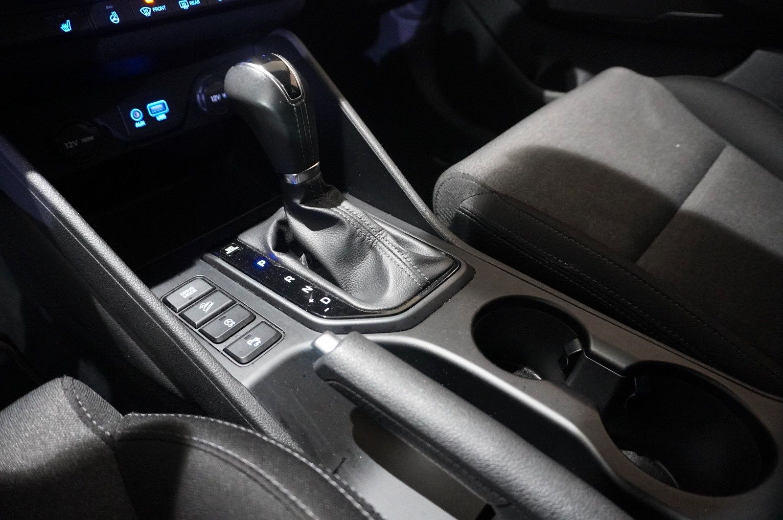 Fahrzeugabbildung Hyundai Tucson 1.6 T-GDI TREND AUTO. NAVI/LED/KAMERA/SHZ