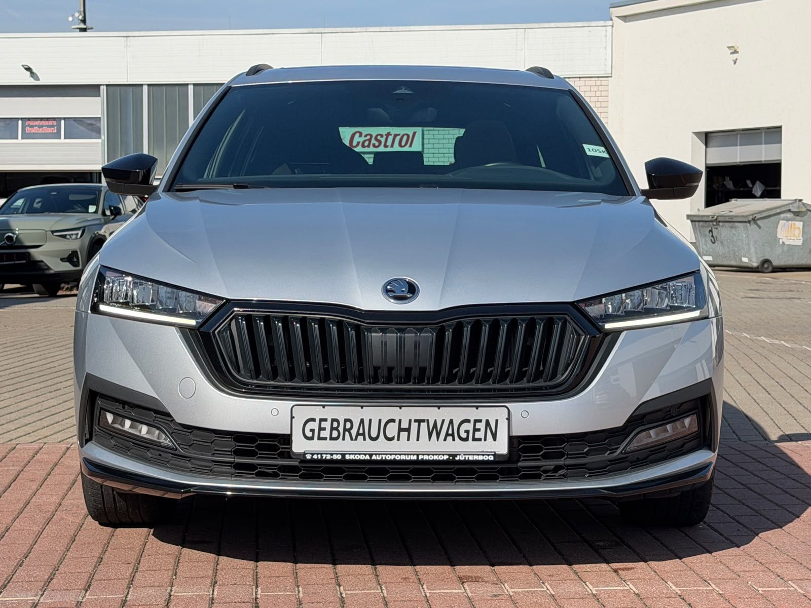 Fahrzeugabbildung SKODA Octavia Combi Sportline*PANO