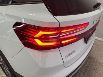 Fahrzeugverkauf 30 Skoda Kodiaq 1.5 TSI Selection AHK+Panodach+Matrix