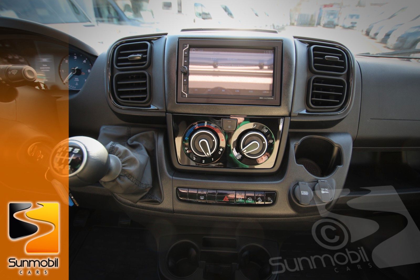 Fahrzeugabbildung Knaus Sky Wave 650 MEG  LED SAT TV LP.114.636,00 €