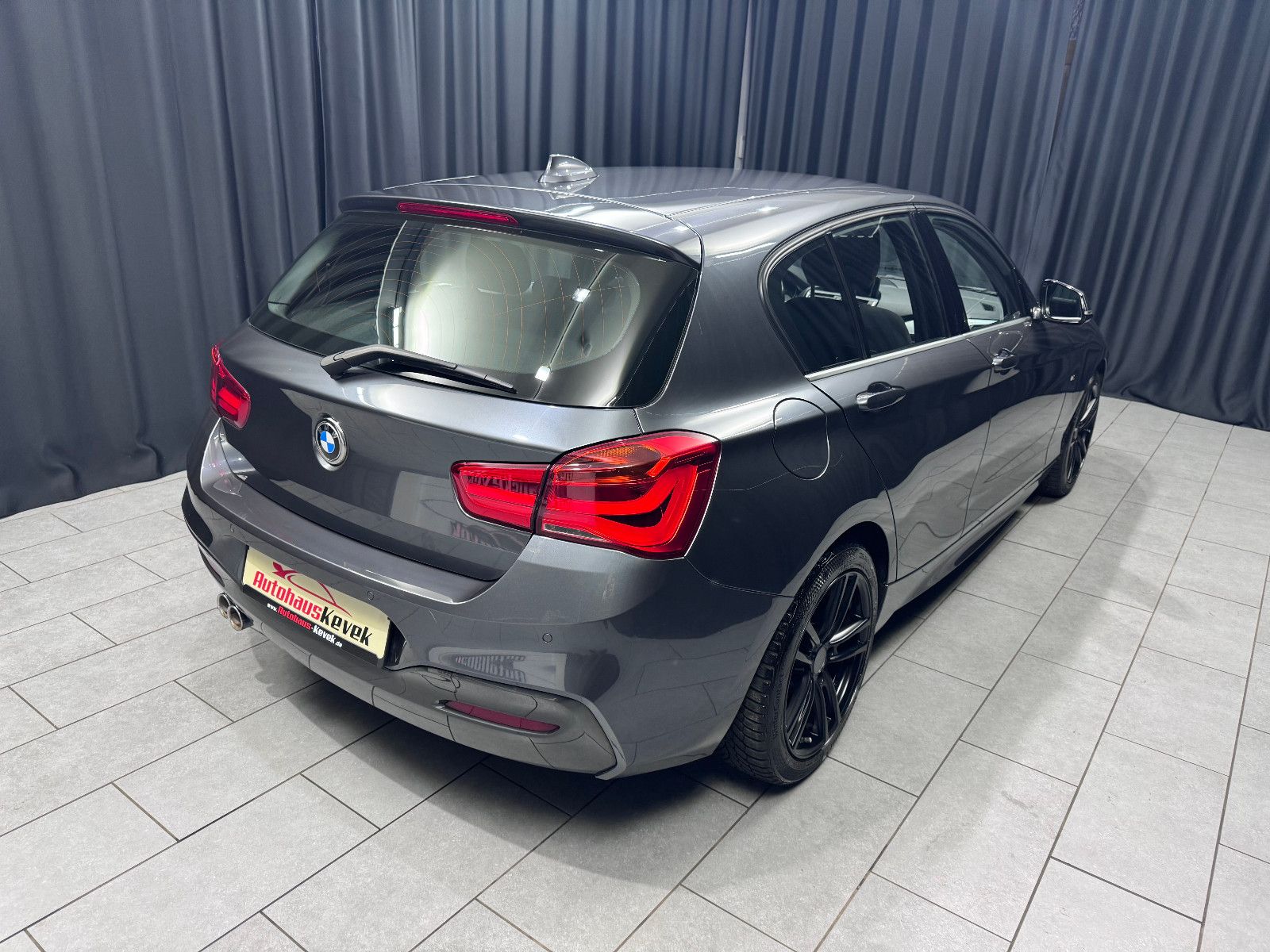 Fahrzeugabbildung BMW 120d M Sport*NAVI*PDC*LED-SCHEINWERFER*HIFI*