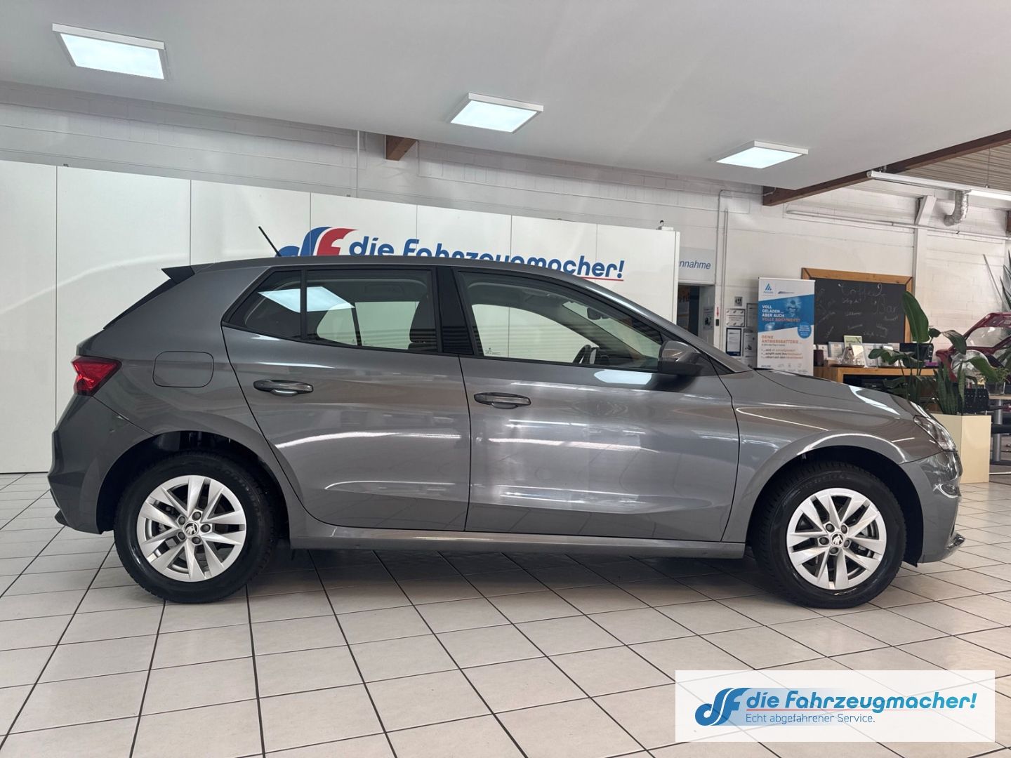 Fahrzeugabbildung SKODA Fabia Selection LED Sperrdiff. ACC Apple CarPlay