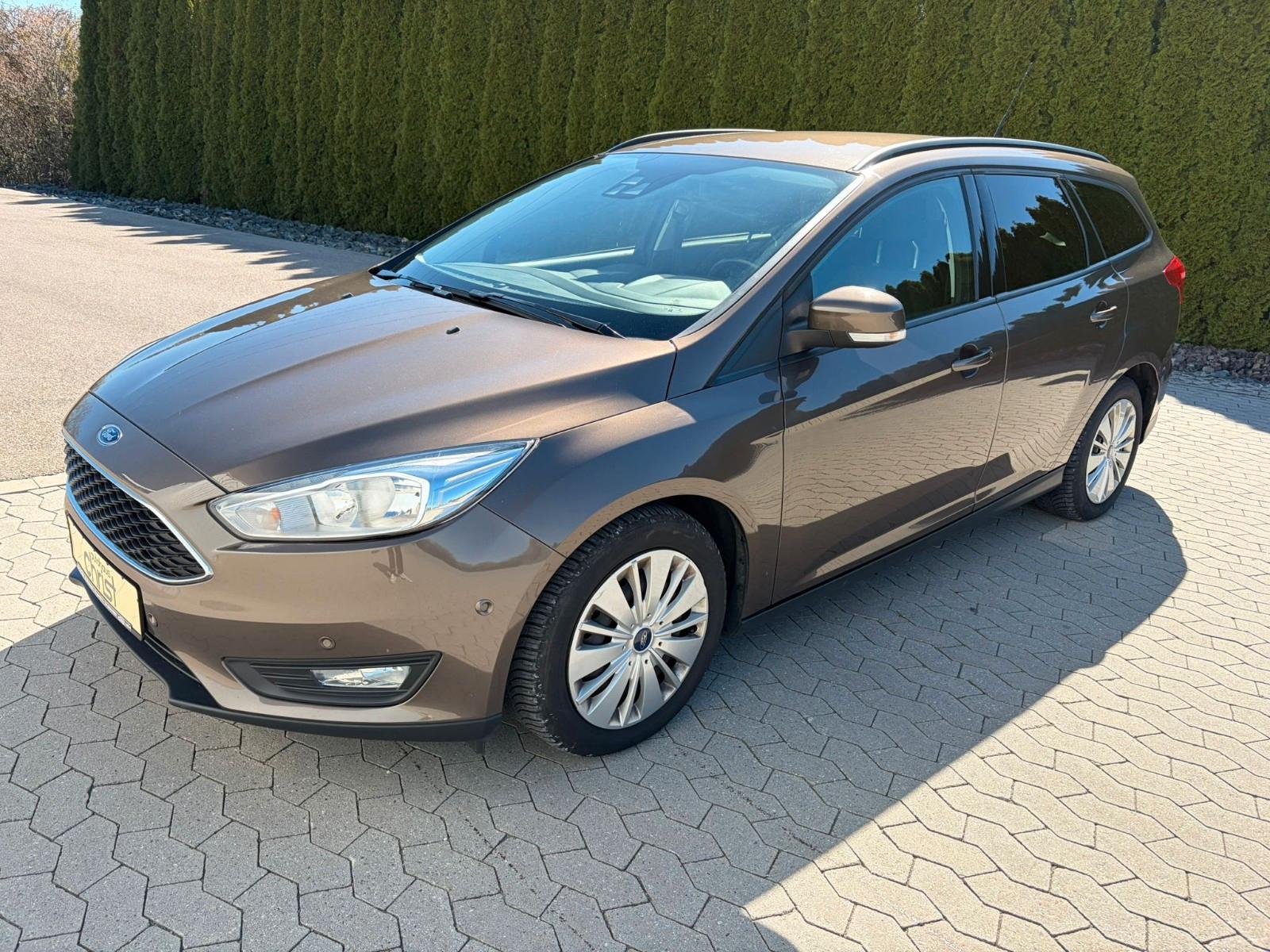 Ford Focus Turnier 1.0 EcoBoost Business*Navi*PDC*AHK