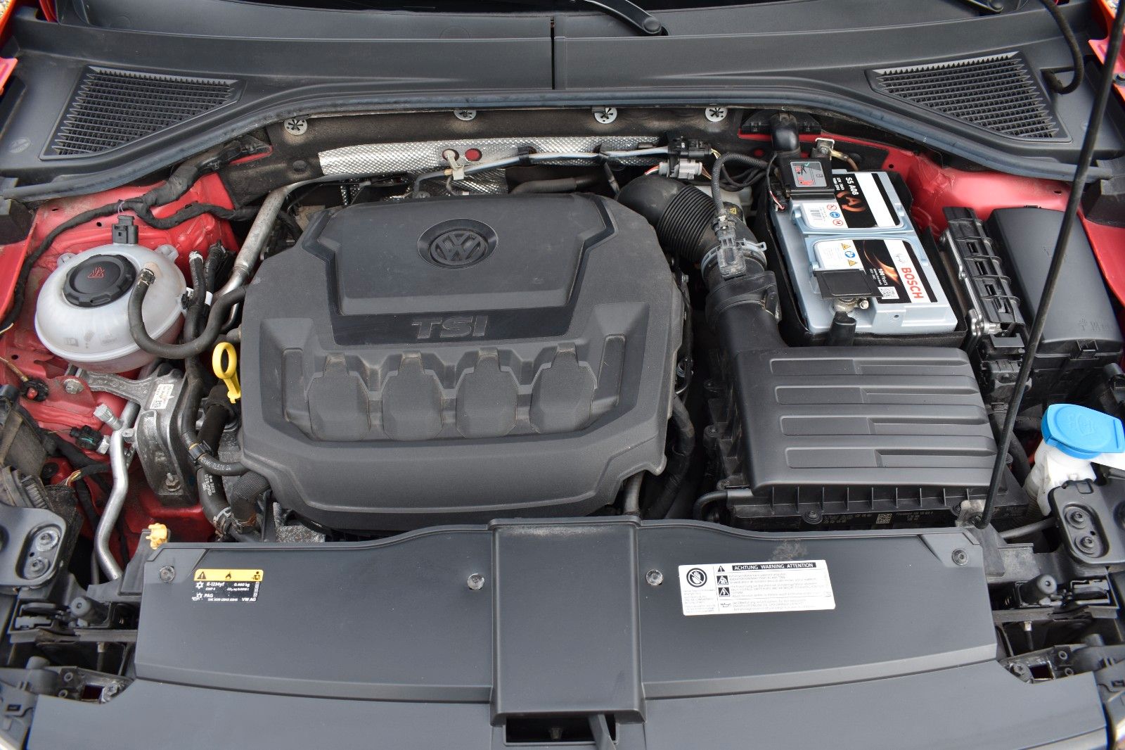 Fahrzeugabbildung Volkswagen T-Roc Sport 4Motion LED AHK Applecar Automatik