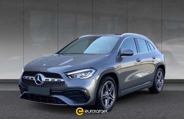 Mercedes-Benz MERCEDES-BENZ GLA 180 Automatic Premium