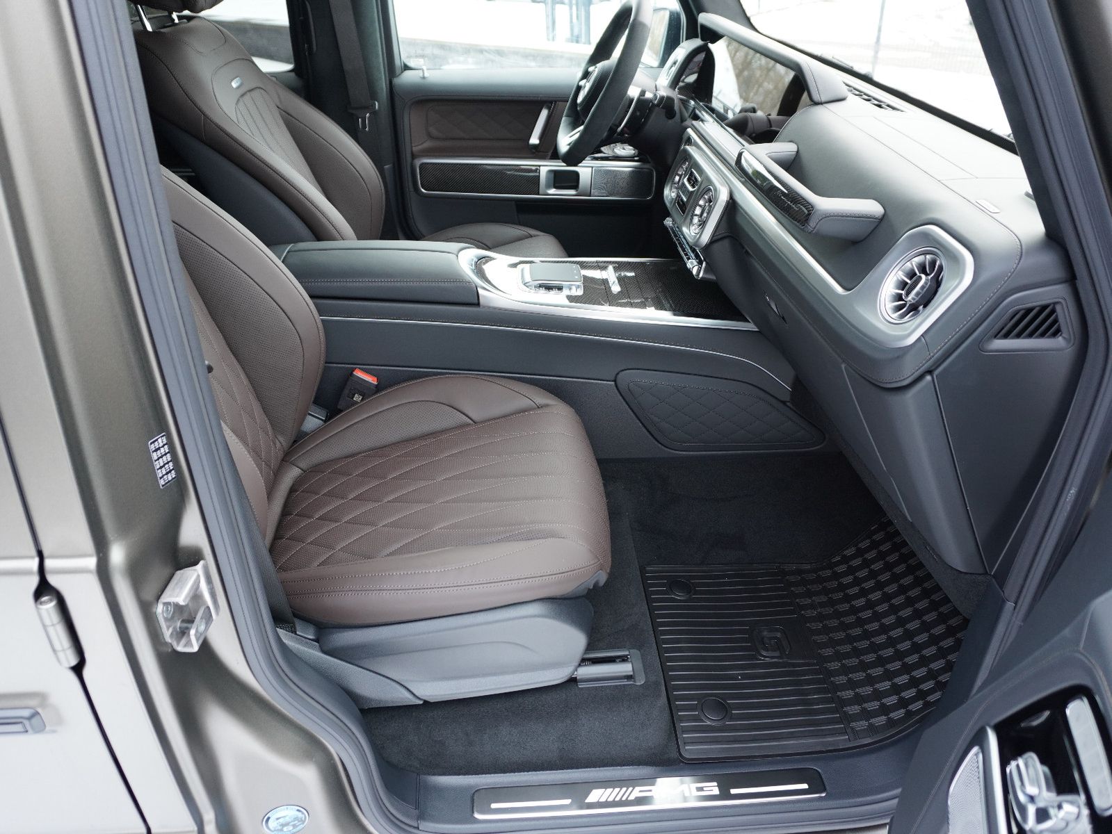 Fahrzeugabbildung Mercedes-Benz G 63 AMG *COC 2026,Monza Magno,A22,Superior*