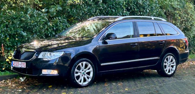 Skoda Superb Combi 2,0 TDi Family Unfall Vorne GPS