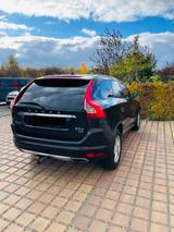 Volvo XC60 D4 AWD Geartronic Summum AHK Pano SHZ  - Volvo XC60 Gebrauchtwagen in Dresden