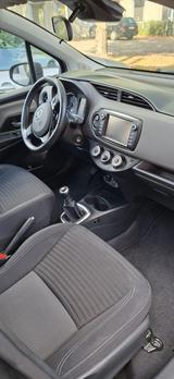 Toyota Yaris 1,0-l-VVT-i - - Toyota Yaris Gebrauchtwagen in Mönchengladbach