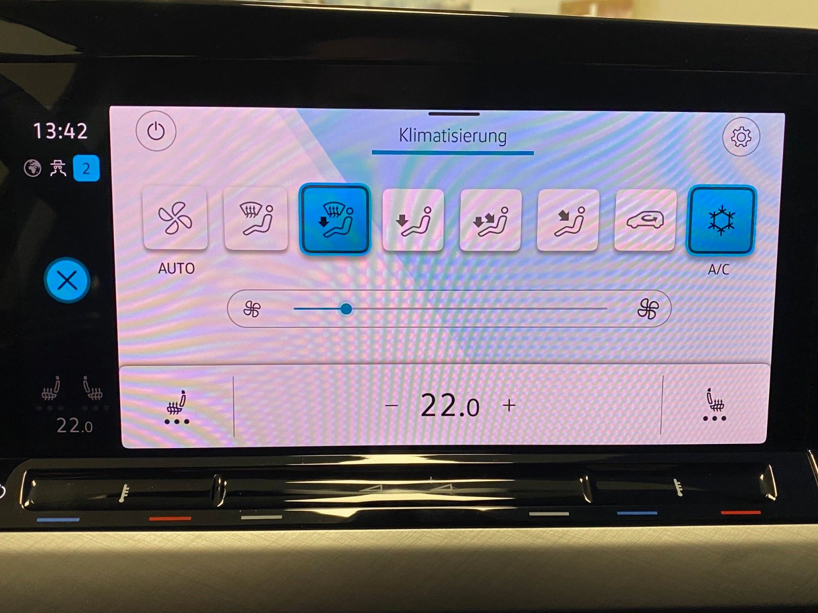 Fahrzeugabbildung Volkswagen Golf 1.5 eTSI DSG Life Variant+GARANTIE bis 2028