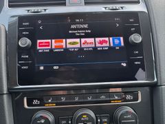 Fahrzeugabbildung Volkswagen Golf VII Variant Comfortline Navi Sitzh. AHK