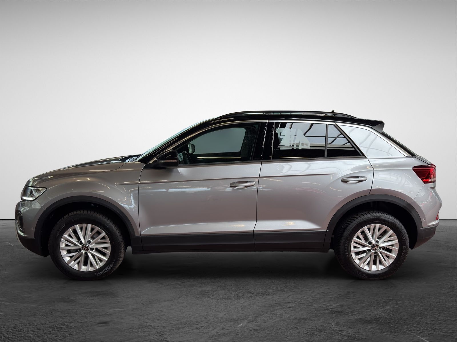 Volkswagen T-Roc 1.5 TSI DSG Life Navi LED PDC LM Klima foto 4