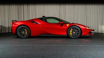 2021 Ferrari SF90 照片 5