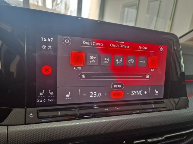 Golf Variant ACTIVE 2.0 TDI NAV KAM ACC LED AHK