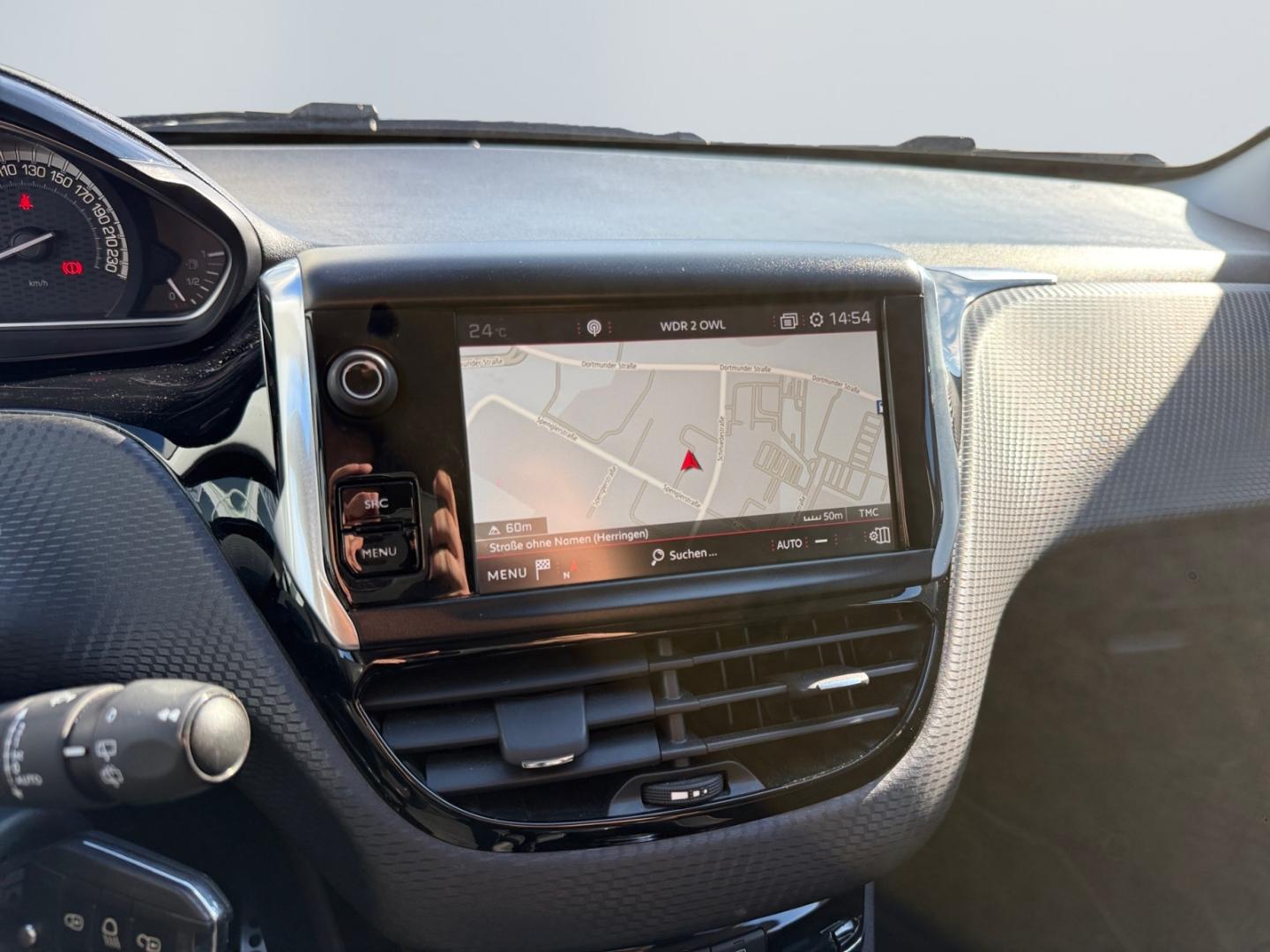 Peugeot 2008 1.2 PureTech 130 GT-Line *CarPlay*SHZ*PDC*