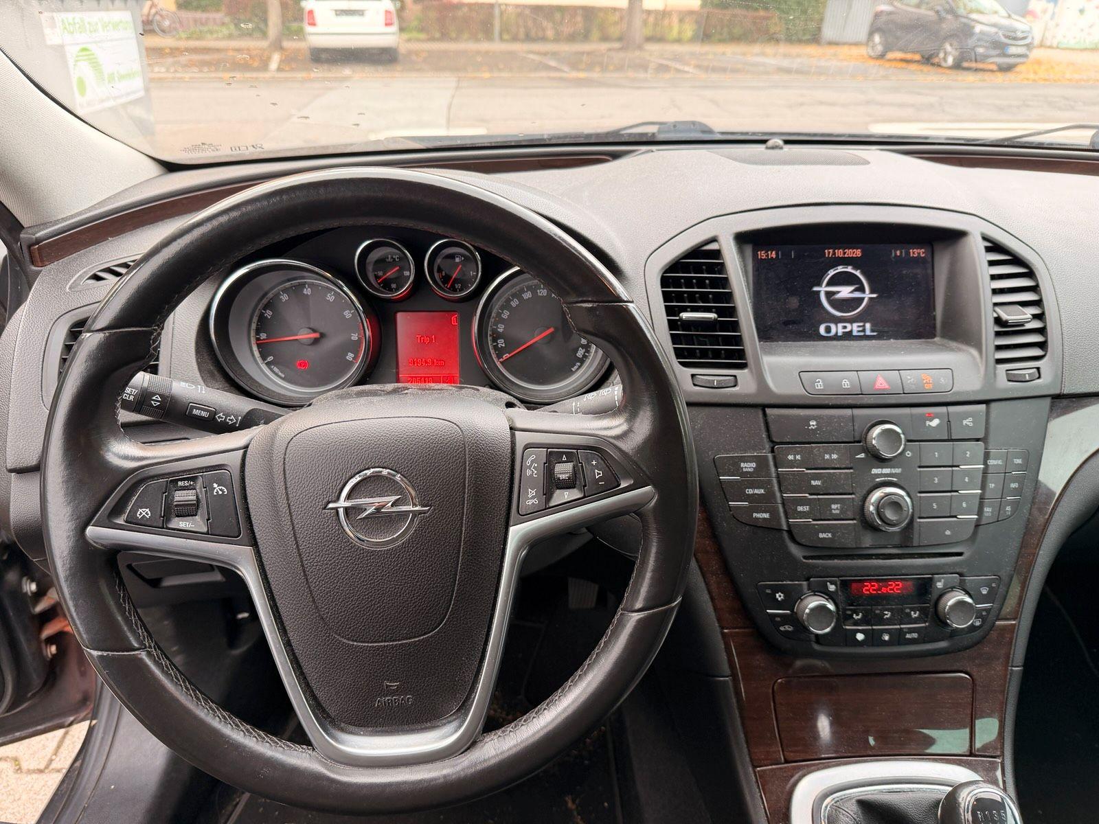 Opel Insignia 2011 — photo 8