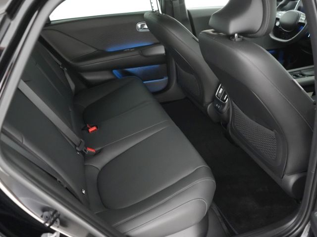 IONIQ 6 UNIQ 77,4kWh AT 4WD+MATRIX LED+NAVI+SURR