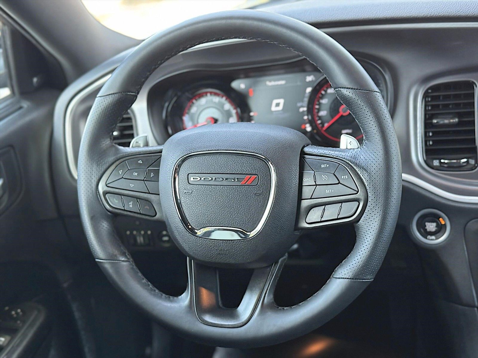 Fahrzeugabbildung Dodge Charger 5.7 V8 HEMI SRT R/T BLACK Performance
