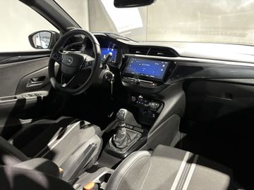 Fotografie 7 des Opel Corsa 1.2 Direct Injection Turbo GS