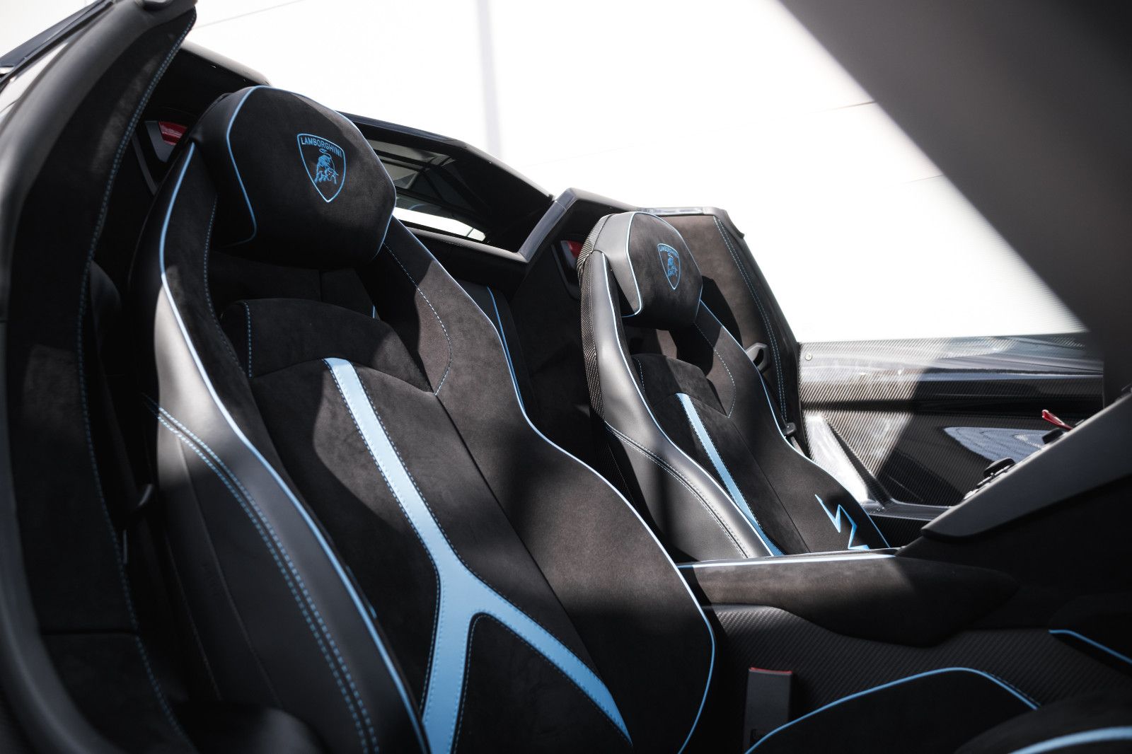 Fahrzeugabbildung Lamborghini Aventador LP 750-4 Superveloce Roadster