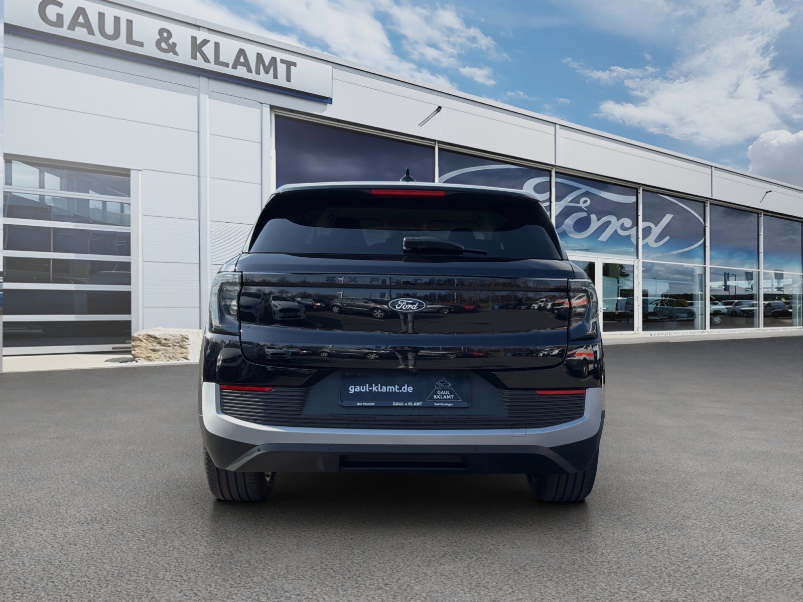 Fahrzeugabbildung Ford Explorer eMotor Premium RWD