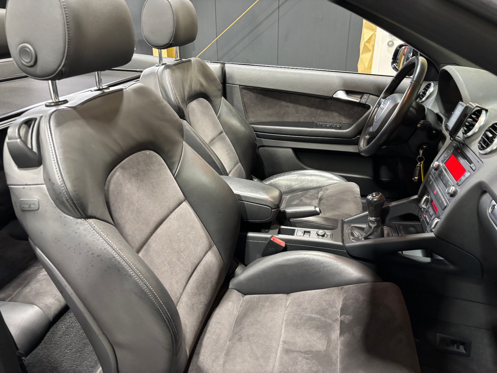 Fahrzeugabbildung Audi A3 Cabriolet Attraction/PDC/SHZ/KLIMA/ALCANTARA