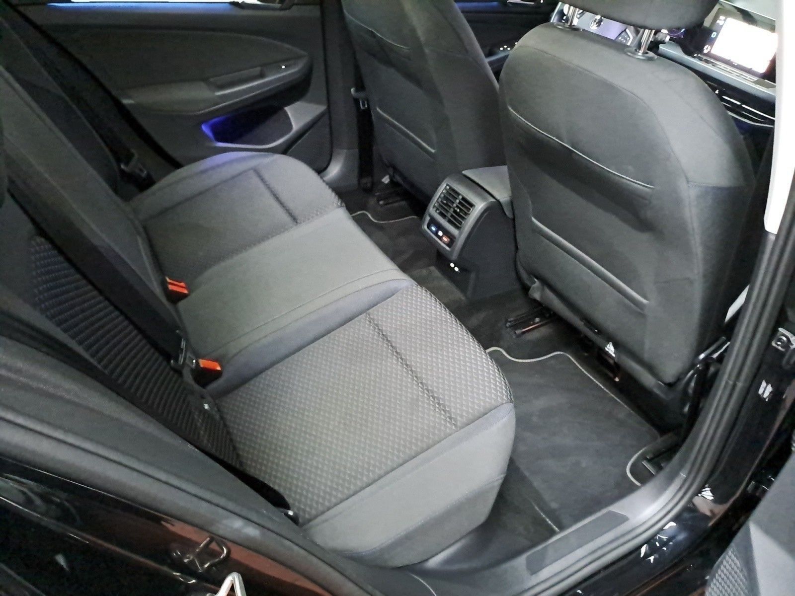 Volkswagen Golf - Bild 14