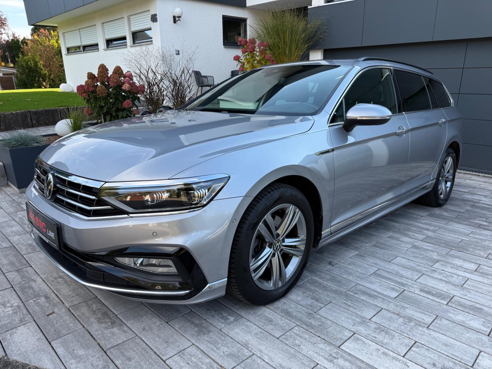 Volkswagen Passat Variant R-Line Pano ActiveDsp Kamera