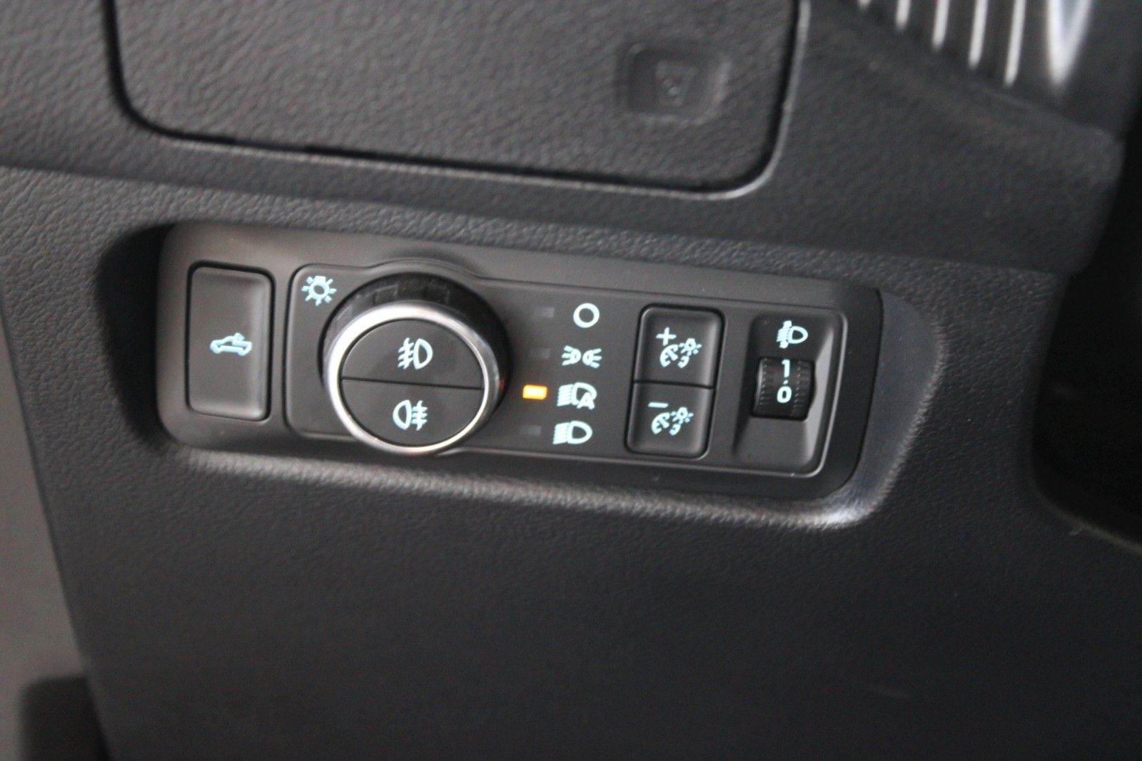 Fahrzeugabbildung Ford Ranger Wildtrak Automatik AHK Leder ACC STDHZ