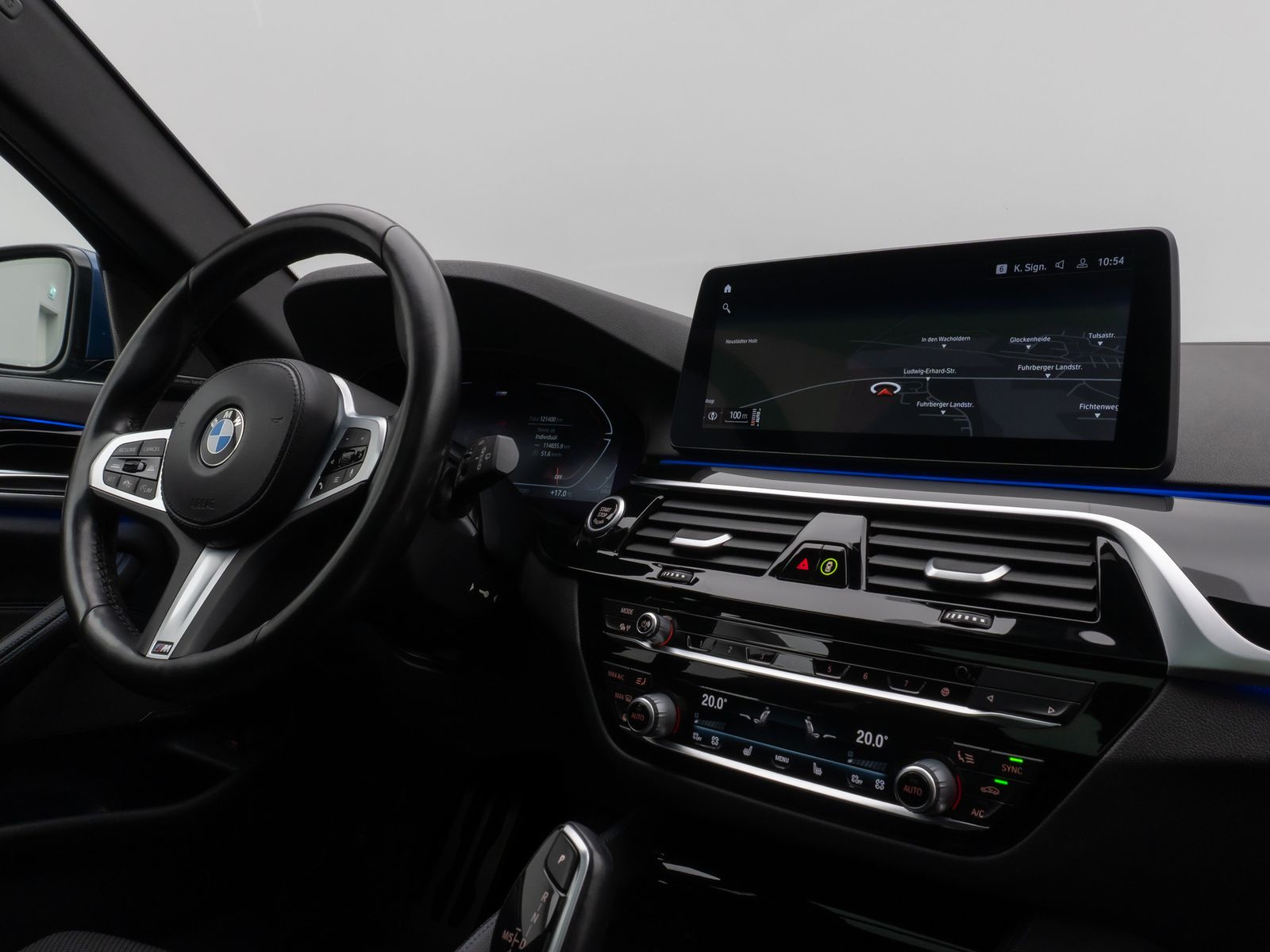 Fahrzeugabbildung BMW 530d M Sport Panorama Kamera Laser HUD DAB H/K