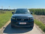 Volvo XC 40 XC40 Momentum Pro 2WD - gebrauchte Volvo XC40 aus dem Jahr 2020