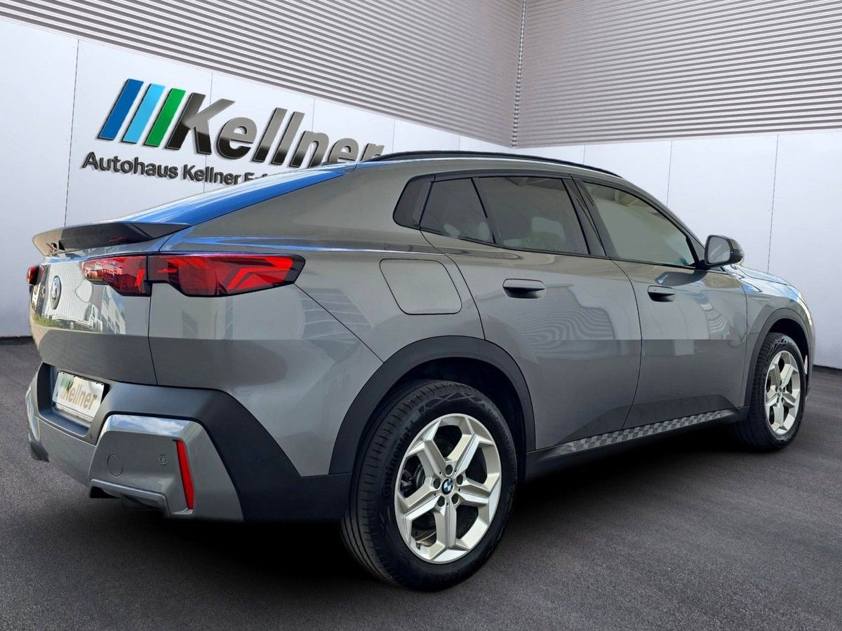 BMW X2 xDr. 20d AHK HUD PANO 360° H&K ICONIC ACC foto 6