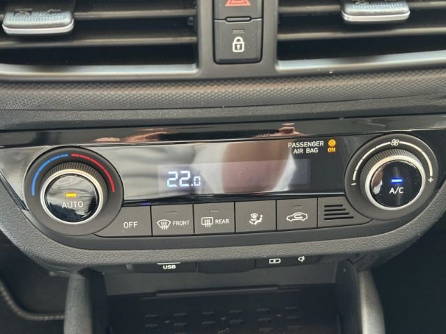 i10 FACELIFT TREND AT+NAVI+RÜCKFAHRKAMERA+SITZ-/