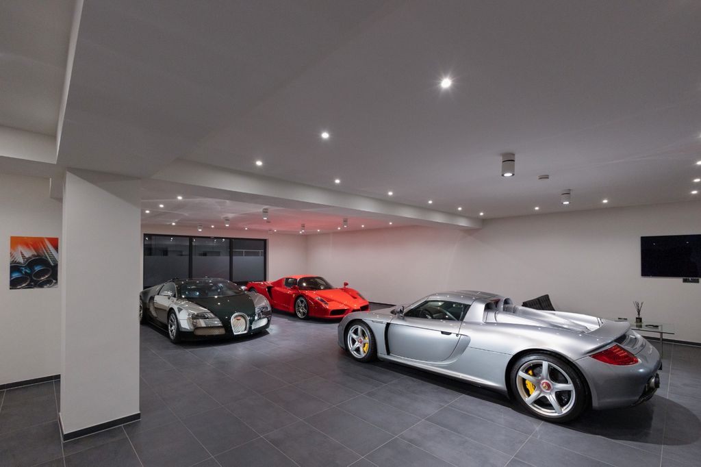 Image of Mercedes-Benz G 65 AMG