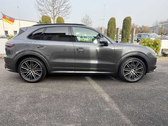 PORSCHE Cayenne/BOSE/PANO/Spor Design Paket/22Zoll./1.hd