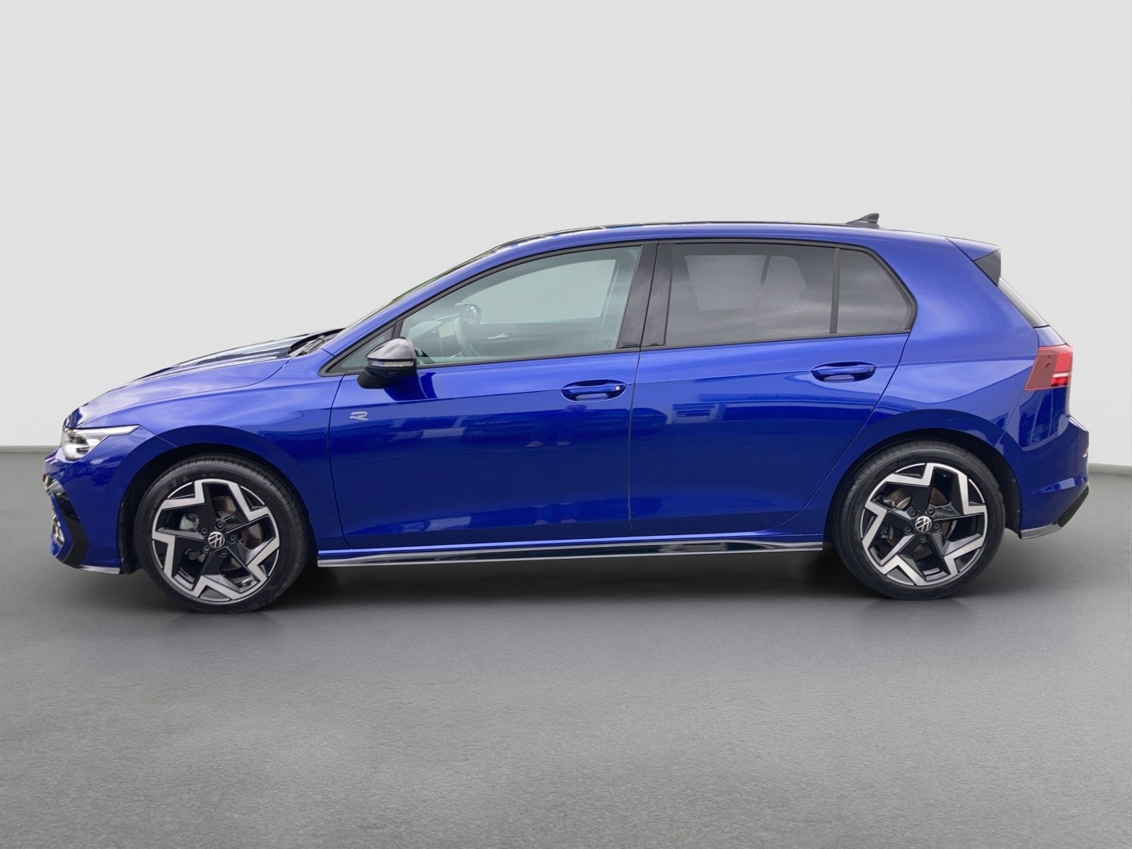Volkswagen Golf VIII 1.5 TSI R-Line STHZ AREA VIEW BLACK S foto 4