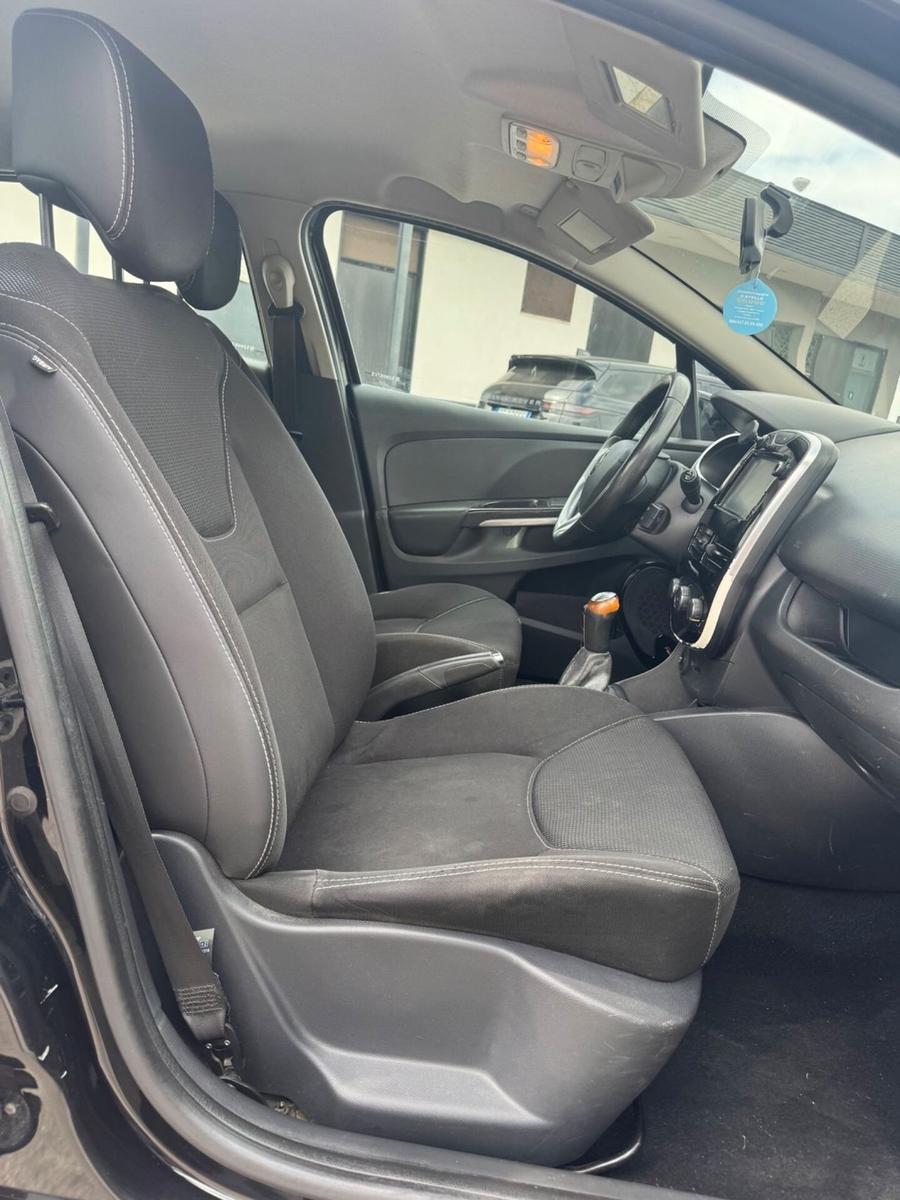 Renault Clio 2015 — photo 12