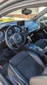 Audi S3 2.0 TFSI S tronic quattro - - Audi S3 mit Benzin-Antrieb: Limousine