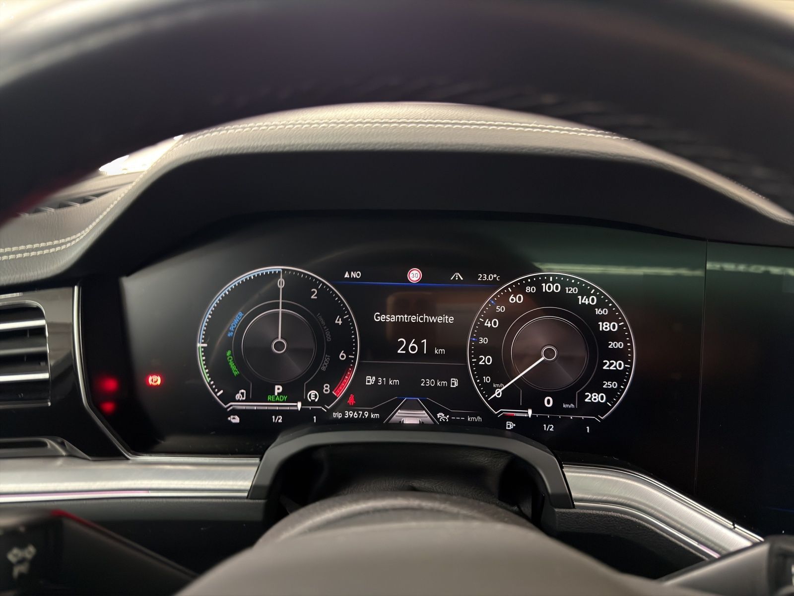 Volkswagen Touareg 3.0 eHybrid AHK Pano Matrix LM 21 360° foto 8