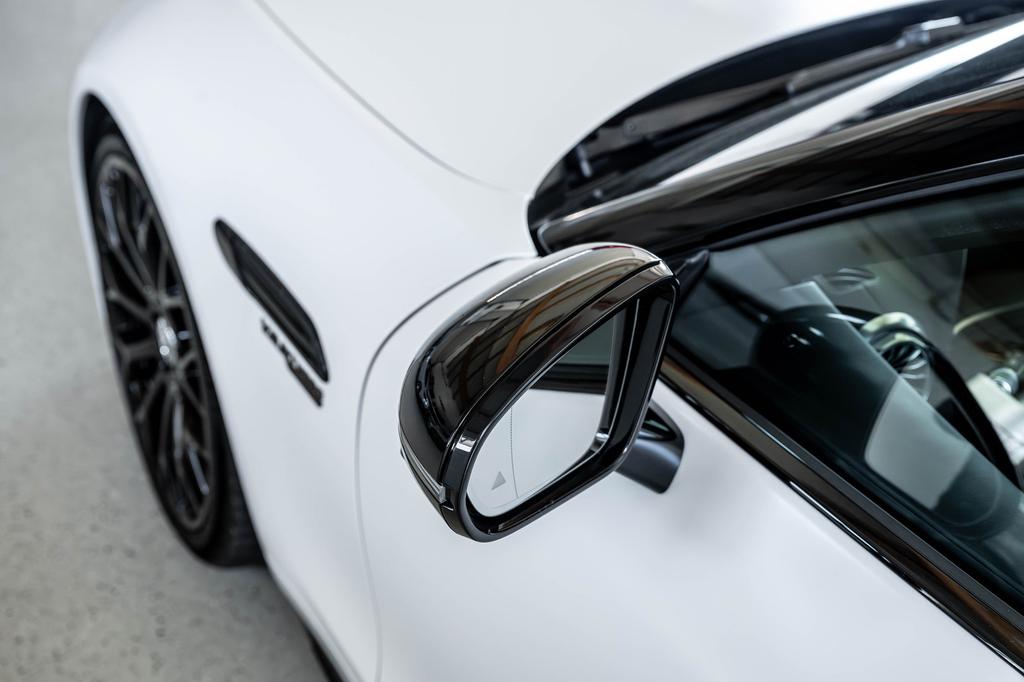 Mercedes-Benz SL 63 AMG