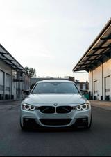 BMW F30 330D X-Drive M-Paket - BMW 330 aus 2013 mit Diesel-Antrieb: Limousine